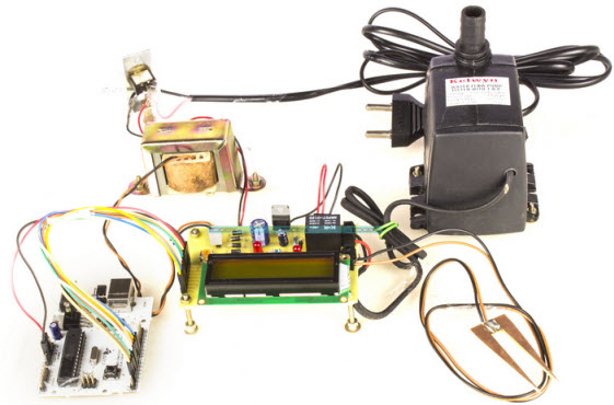 基于无线传感器网络的土壤温湿度监测系统使用Arduino by EdgeFxkits.com